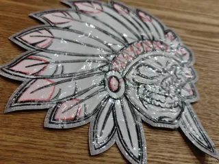 Parche grande bordado calavera indio