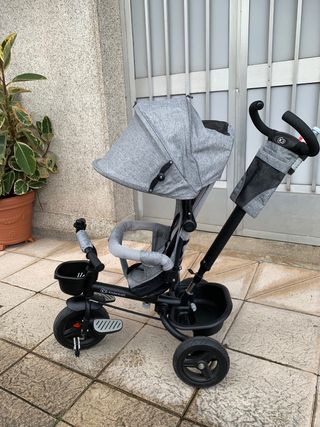 Triciclo Kinderkraft con manillar y capota