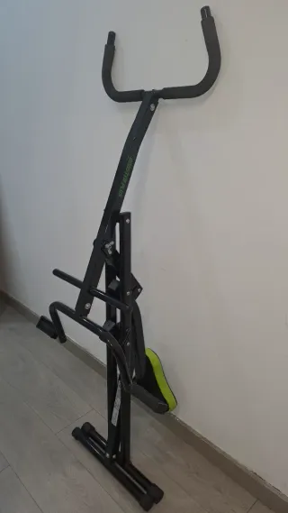 Máquina de ejercicios plegable multifuncional