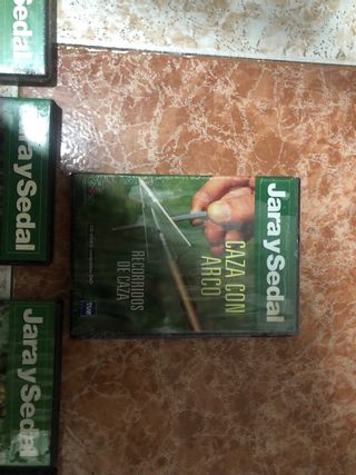 5 DVDs Jara y Sedal Caza con Arco