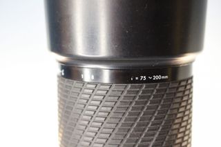 Objetivo, optica Sigma Zoom 75 – 200 mm 1:3.8 + Teleconverter Vivitar MC 2X 24. Para Contax.