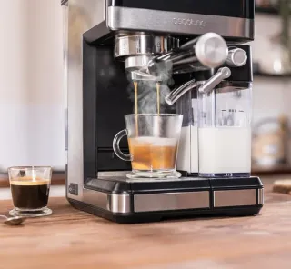 Cafetera Cecotec 20 bares sin usar