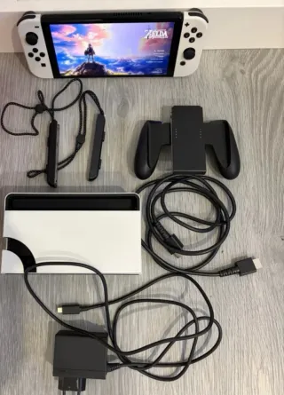 Nintendo Switch OLED Blanca 64GB + Acc