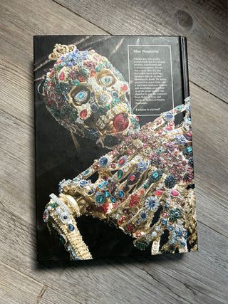 Libro The Show Must Go On