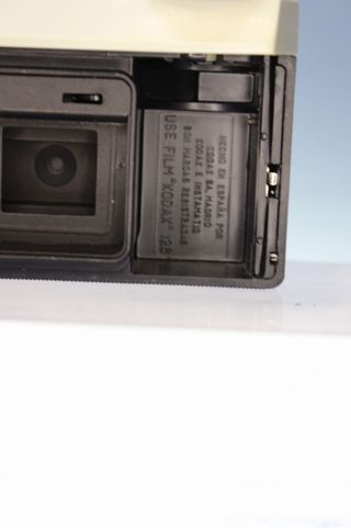 Cámara fotográfica analógica Kodak Instamatic 25.