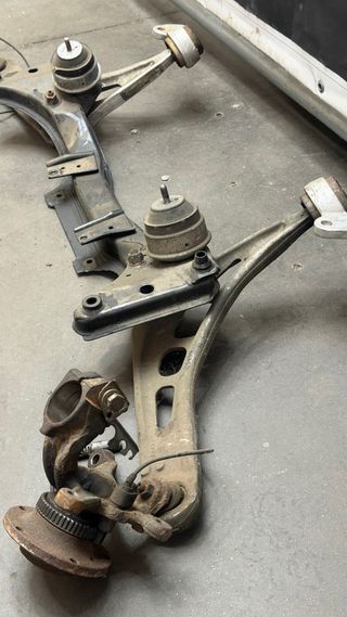 Charriot Eixo Frontal BMW E46 330d 320d