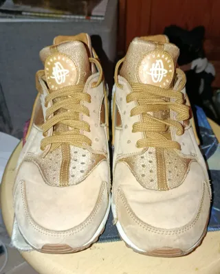 Nike Huarache Trigo Talla 38.5