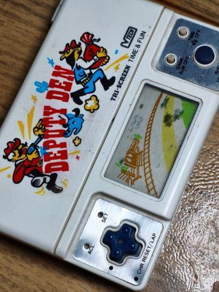 Consola VTL DEPUTY DEN (VTech, 1982) Tri-Screen