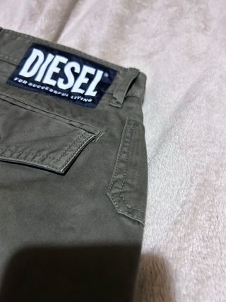Pantalón Cargo Diesel Verde Militar Talla M