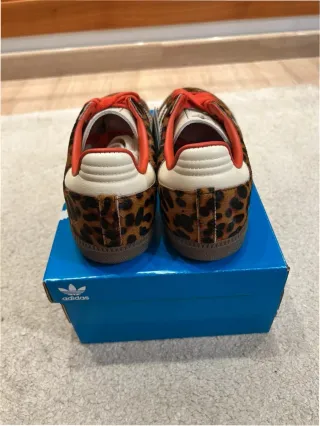Adidas Samba OG Leopardo Rojo Talla 40