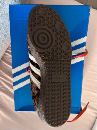 Adidas Samba OG Leopardo Rojo Talla 38.5