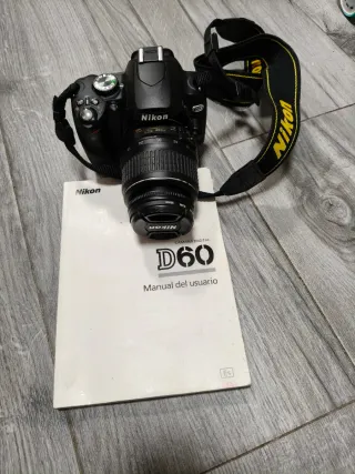 Cámara Nikon D60 + Manual + 2 objetivos + cargador