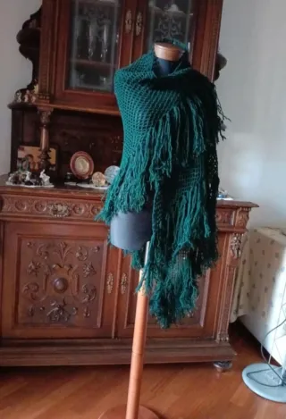 Scialle vintage fatta a mano verde