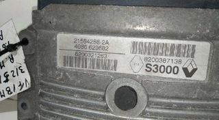 Renault 500462 centralita motor 8200387138 megane