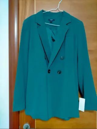 Americana nueva talla 40