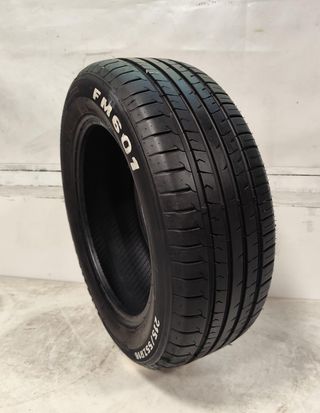 Neumáticos en perfecto estado 215/55 R16