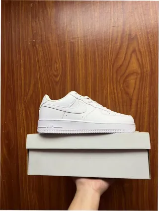 Nike Air Force 1 Low '07 Talla 44