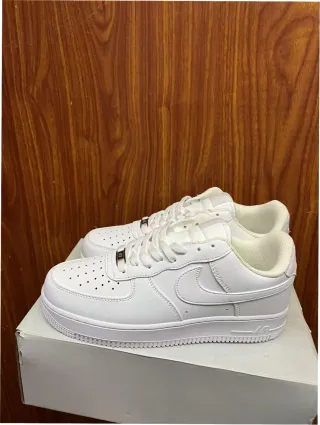 Nike Air Force 1 Low '07 Talla 44