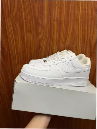 Nike Air Force 1 Low '07 Talla 44