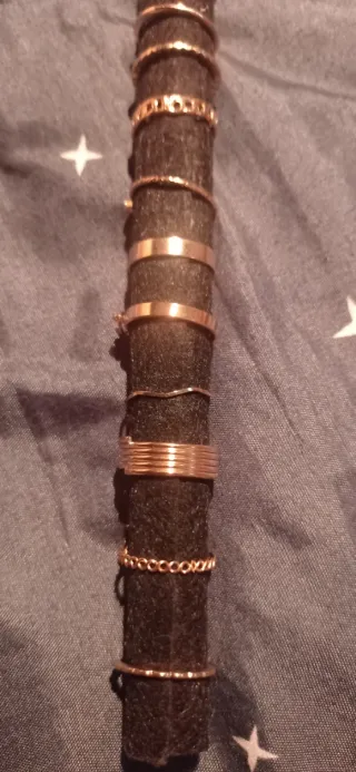 Anillos Bisutería Dorados 1,50 uno.Dos por 2 euros