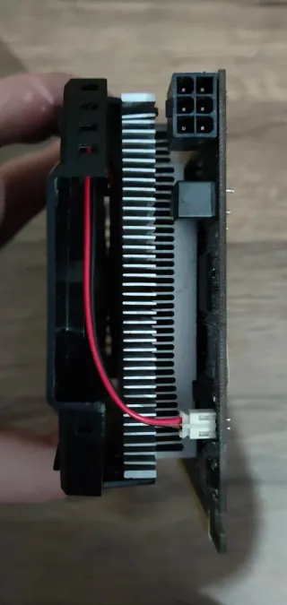 Placa Gráfica AMD Radeon RX 560 4GB