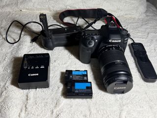 Cámara Canon 80D + Objetivo 55-250mm