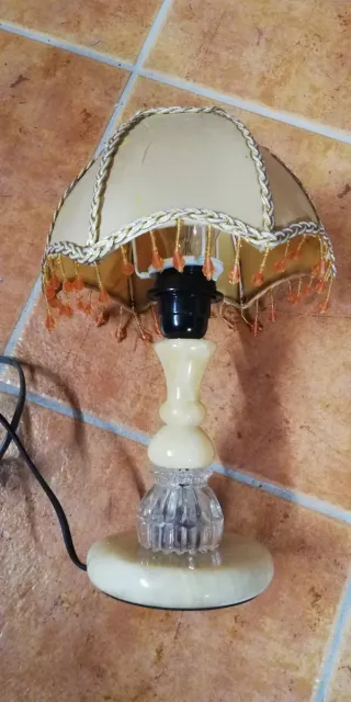 Lámpara de mesita de noche