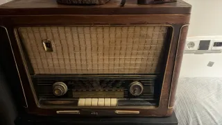 Radio Antigua Marrón Beige