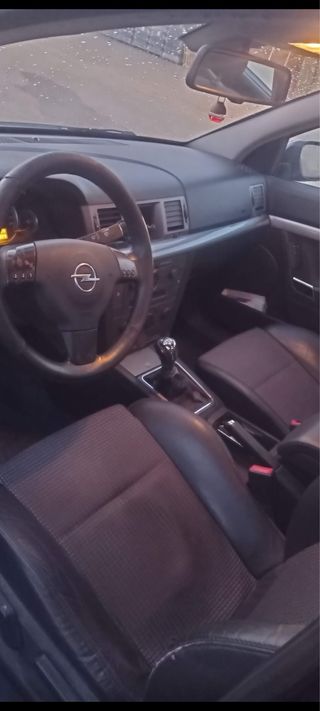 Opel Vectra 2005