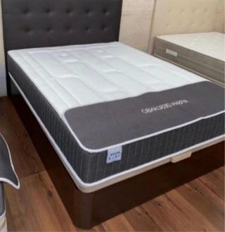 Canapé abatible y colchón ortopédico en venta