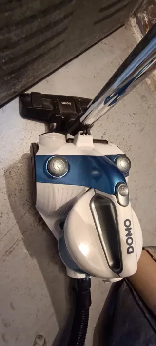 Aspirador Domo Hepa sin bolsa 700w