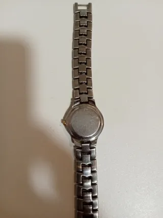 Reloj Lotus.