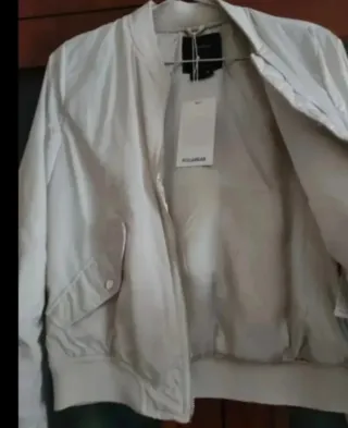 Chaqueta bomber beige mujer