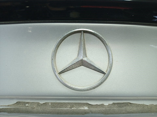TAPA MALETERO MERCEDES-BENZ CLS (BM 219)