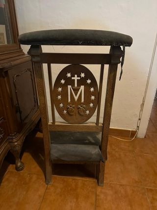 Banco de oración madera y tela