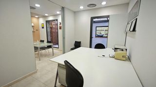 Local comercial en venta en La Prosperitat en Barcelona
