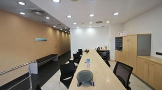 Local comercial en venta en La Prosperitat en Barcelona