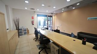Local comercial en venta en La Prosperitat en Barcelona