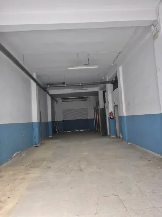 Alquiler de bajo comercial/almacen.
