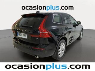Volvo XC60 2.0 T4 Momentum Auto 140 kW (190 CV)