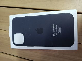 Apple Custodia in silicone con MagSafe per iPhone 14 Plus - Mezzanotte