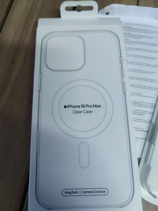 Apple Funda transparente con MagSafe para el iPhone 16 Pro Max