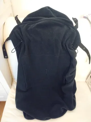 Cobertor Porteo Kangura Polar Negro