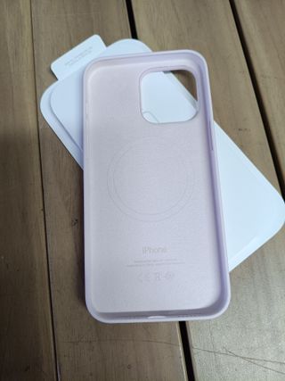 Apple Funda de silicona con MagSafe para el iPhone 15 Pro Max - Rosa claro