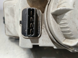 FARO DERECHO SKODA FELICIA BERLINA (791) 24605700