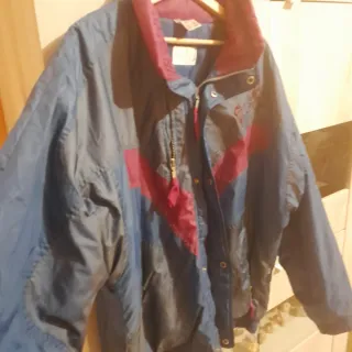 Giacca vintage blu e rossa