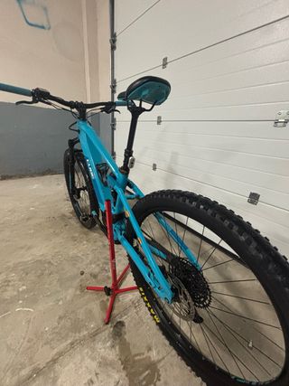 Bicicleta Cube Stereo Hybrid 120 PRO 625