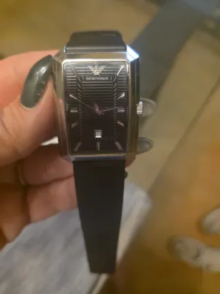 Reloj Emporio Armani Negro y Dorado