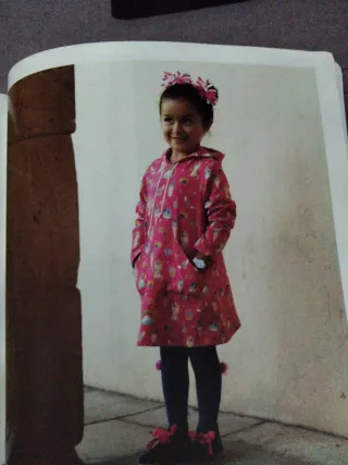 Revista de moda infantil con patrones