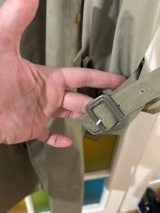 Gabardina Burberry caqui Clásica